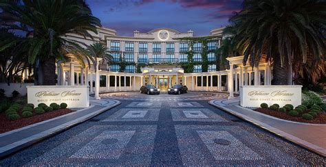 the versace hotel australia